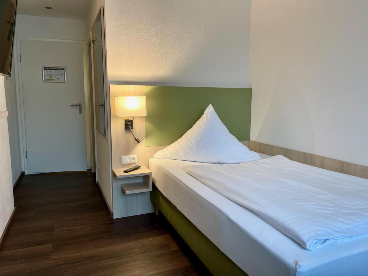 Marias Inn - Bed & Breakfast Garching bei Muenchen Exterior photo