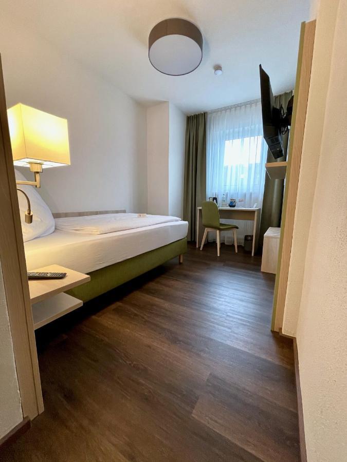 Marias Inn - Bed & Breakfast Garching bei Muenchen Exterior photo
